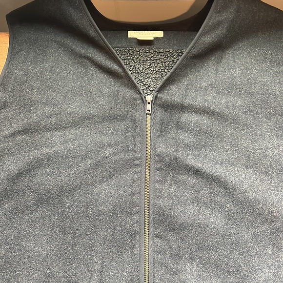 Orton Brothers Vest Like New - Picture 15 of 15